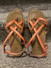 Women  s Cross Strapped Sandals