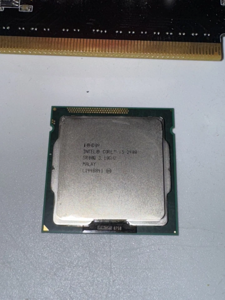 ASUS  GeForce GTX 450 1GB GDDR5 Video Card and Intel Core i5 -2400 processor - Image 2 of 4
