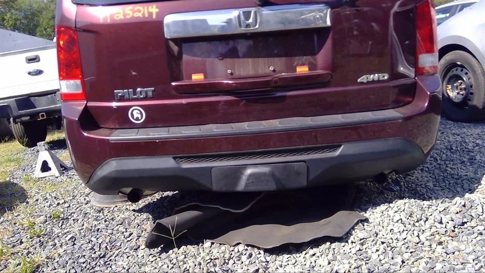 (LOCAL PICKUP ONLY) Rear Bumper Without Park Assist Fits 12-15 PILOT 719856 - Image 2 of 4