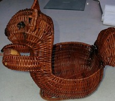 Vintage Squirrel Shaped Wicker Basket Holding Wooden Acorn Missing One Eye