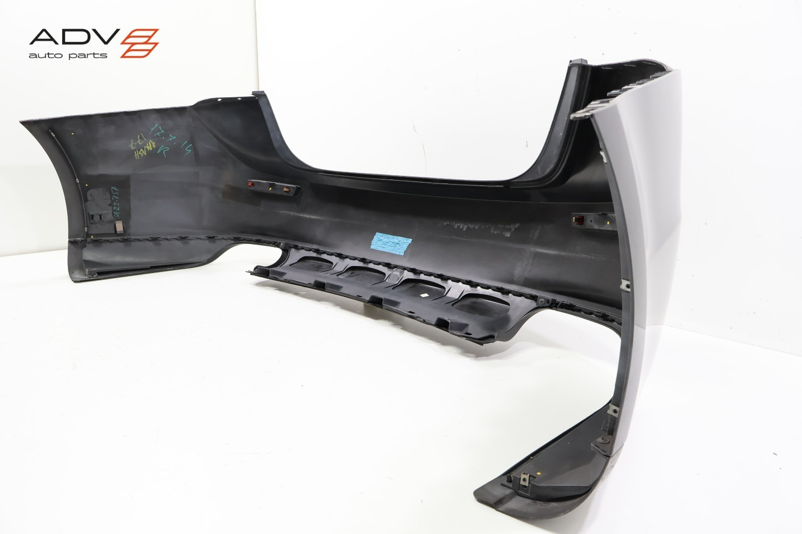 2014 - 2020 MASERATI GHIBLI REAR BUMPER COVER W/ REFLECTOR LIGHT LAMPS OEM