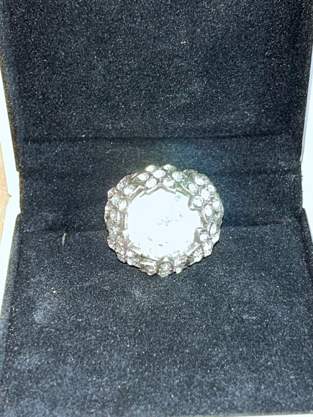 Silver tone rhinestone stretch ring - image 1