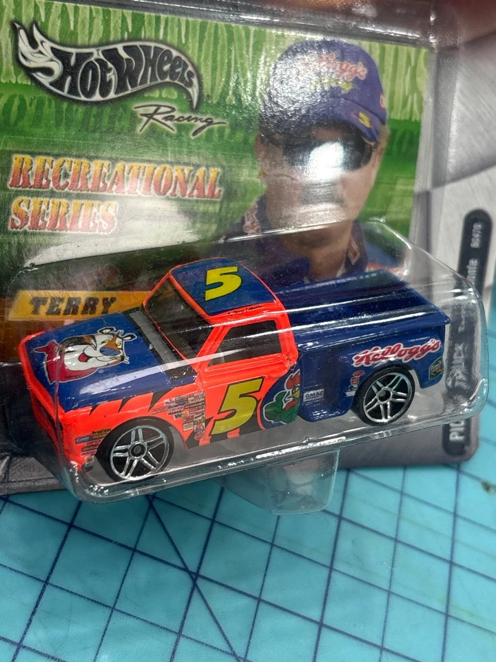 Hot Wheels Racing Recreational Series Terry Labonte #5 Pick Up Truck - Image 2 of 4