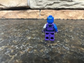 Authentic LEGO Marvel NEBULA Minifigure (SH121) from Set #76020 Guardians Galaxy