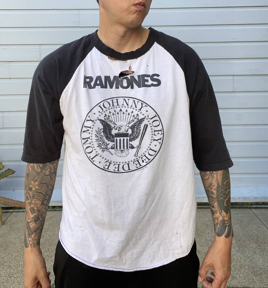 ヴィンテージ　RAMONES Tシャツ Vintage Style Ramones Tee Shirt Medium Distressed Punk Style | eBay