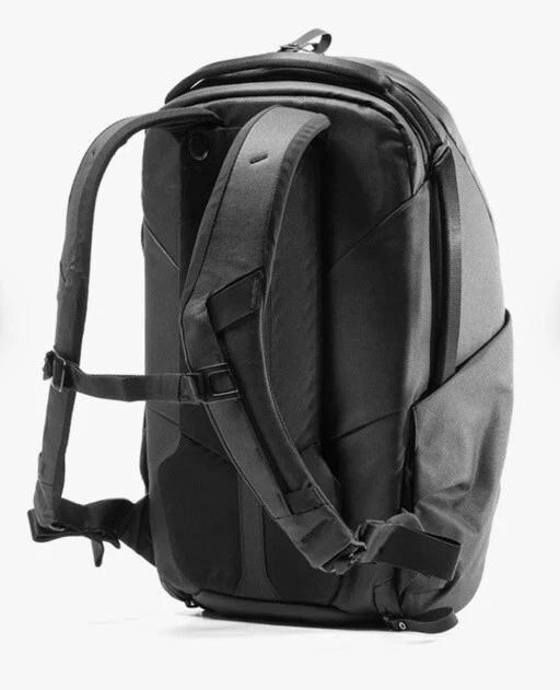 Peak Design 15L Everyday Backpack Zip V2 - Black BRAND NEW AND UNOPENED - Image 3 of 3