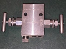 Manometerhahn -vertikal -1/2" GAS F -1/2" GAS F -1/4" GAS F -CL2V -CL2V/2002