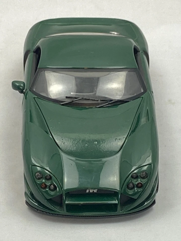 Vintage 1998 Mattel 10" TVR SPEED 12 1:18 Diecast Model Car 100% Hot Wheels - Image 3 of 4