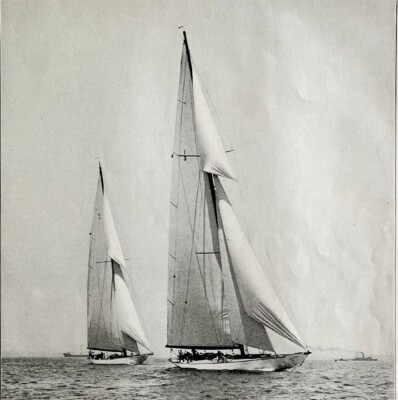 Vanitie Leading Resolute Sail Boats 1930 America's Cup Race Of 1920 Print DWU5