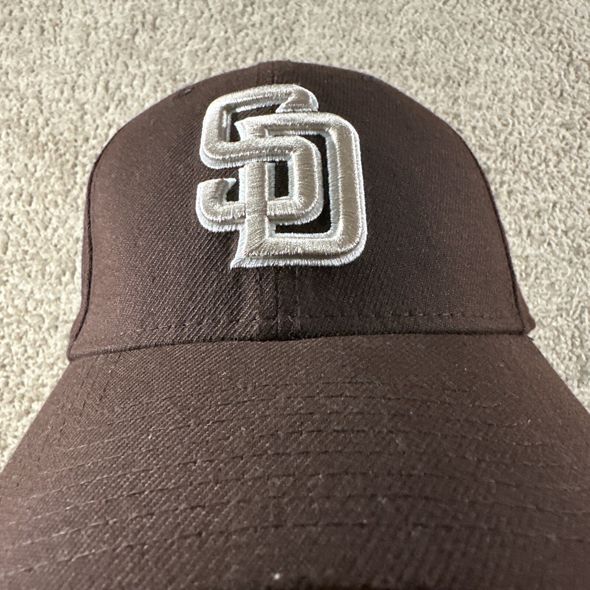 San Diego Padres Hat Cap Mens M/L Brown Fitted Stretch New Era