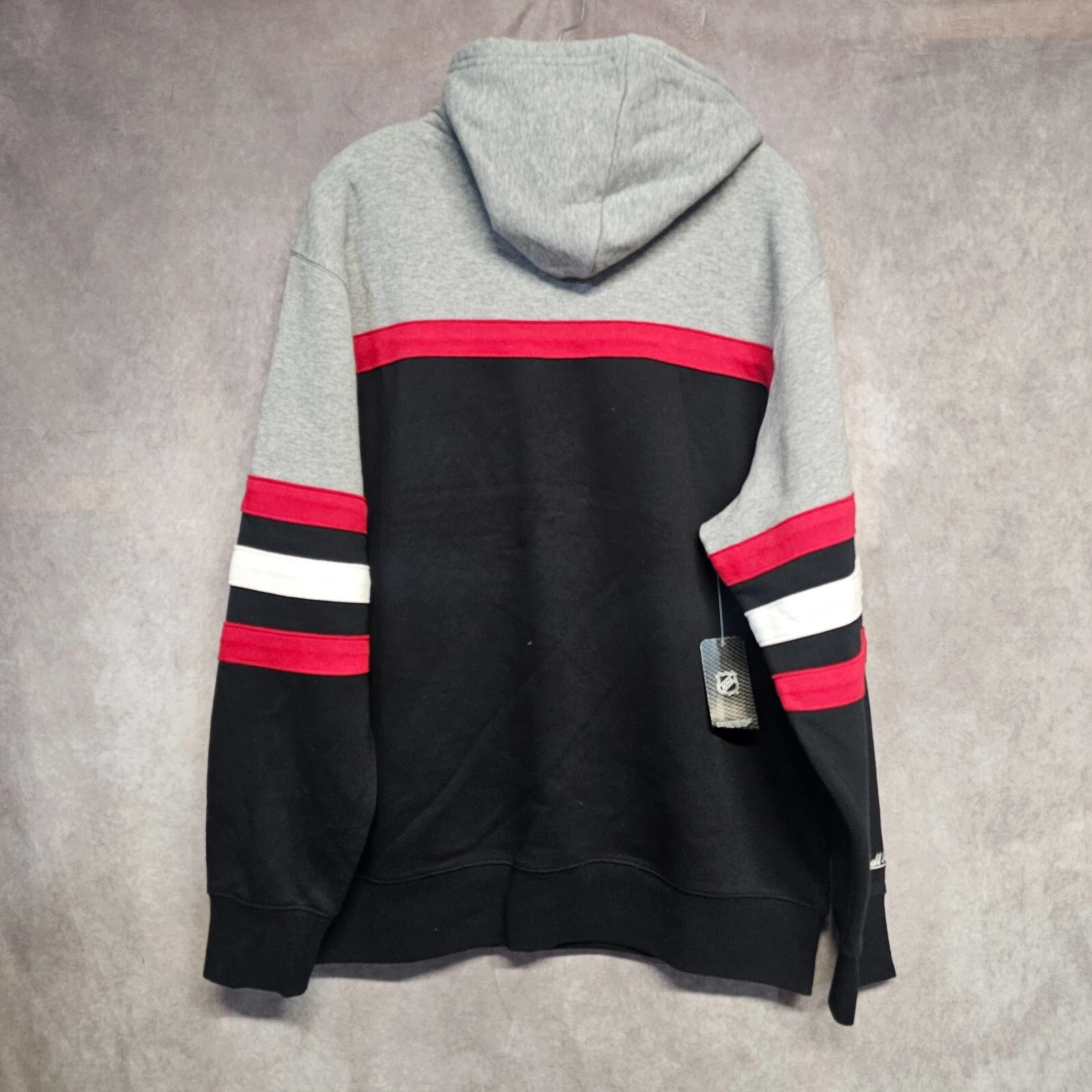 Felpa con cappuccio nuova con etichette Mitchell & Ness NHL New Jersey Devils Head Coach Script da uomo L $110