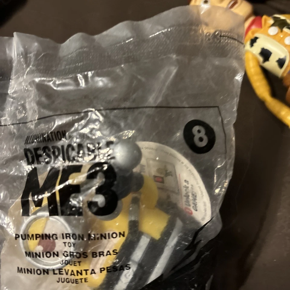 McDonalds Despicable Me 3 Pumping Iron Minion 2017 Happy Meal Toy #8 Nuevo Sellado Foto 3 de 4