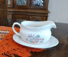 Gravy Boat with Saucer vintage. International China Co. Stoneware