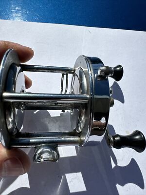 Moulinet De Pêche Vintage Shakespeare - Modèle 1944, Service FF, état D'origine