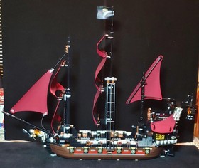 Lego Queen Anne's Revenge 4195 Pirates of the Caribbean Ship 100% Complete Set