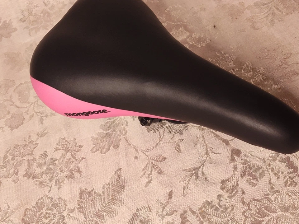 ASIENTO DE BICICLETA/SILLA DE MONTAR MANGOSTA NEGRO/ROSA NUEVO Foto 2 de 4