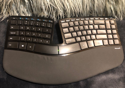 Microsoft Wireless Sculpt Ergonomic Keyboard Model 1559 - No Receiver