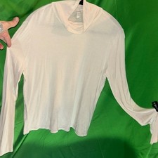 Blusa elástica Cato beige, L Slv, cuello tortuga P2P 18"