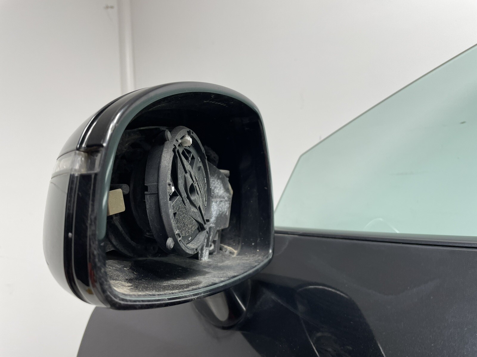 AUDI R8 DOOR LEFT DRIVER 2008 2009 2010 2011 2012 2013 2014 2015 420831311 OEM