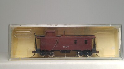 Minitrix 51327500 Caboose Chicago, Minneapolis & St. Paul 1885