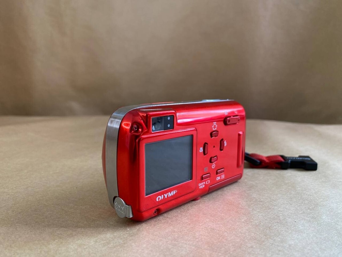 フェラーリレジタルモデル2003 オリンパスカメラ オリンパス、フェラーリレッドのデジカメ「Ferrari DIGITAL
