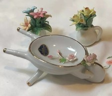Carro de porcelana fina Bona Filli Savastano miniatura Nuova Capodimonte de colección + 2 jarrones