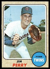 1968 Topps Card Baseball Jim Perry Minnesota Twins #393 EX-MT
