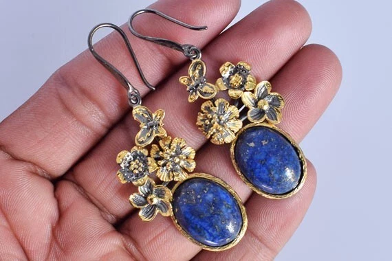 Orecchini pendenti floreali argento sterling pietra preziosa lapislazzuli... - Immagine 2 di 3