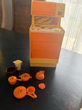 Vintage Barbie Dream House Kitchen Stove/Oven 1970's Pot and Pan Tea Kettle