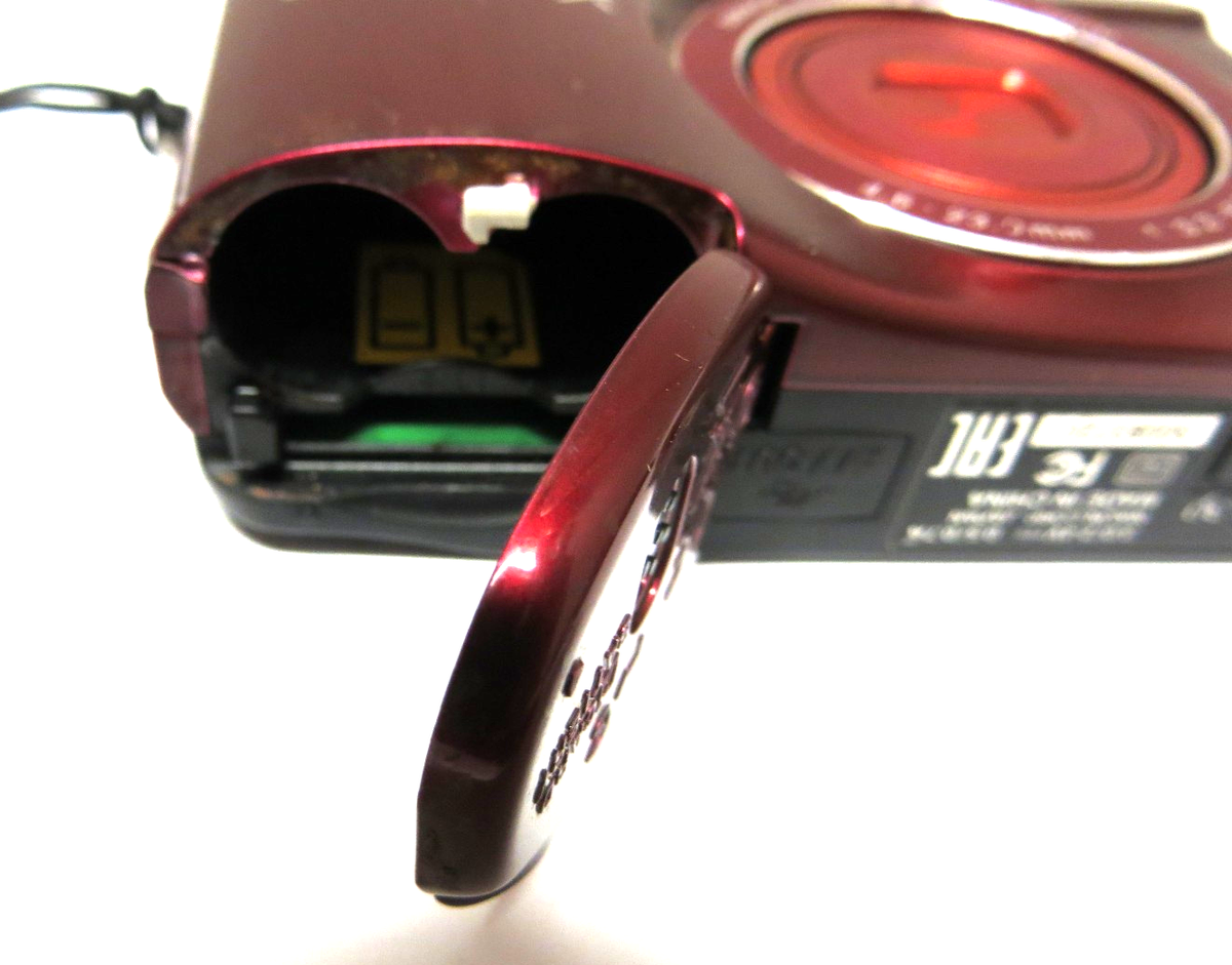 Nikon COOLPIX L30 赤 Nikon COOLPIX L30 20.1MP Digital Camera - Red for sale