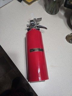 Lionstone Fire Extinguisher Fighters Fireman Decanter VERY HARD TO FIND
