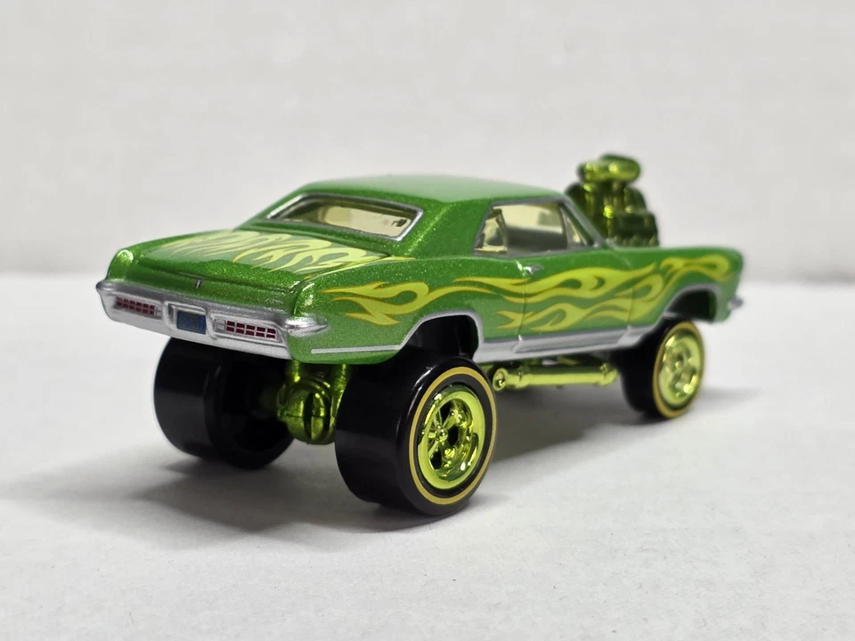 Buick Riviera 1965 Johnny Lightning Street Freaks Zingers Rivv'd Up Foto 4 de 4