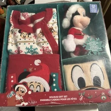 Disney Store Mickey Mouse and Friends Baby Holiday Gift Set 9-12M