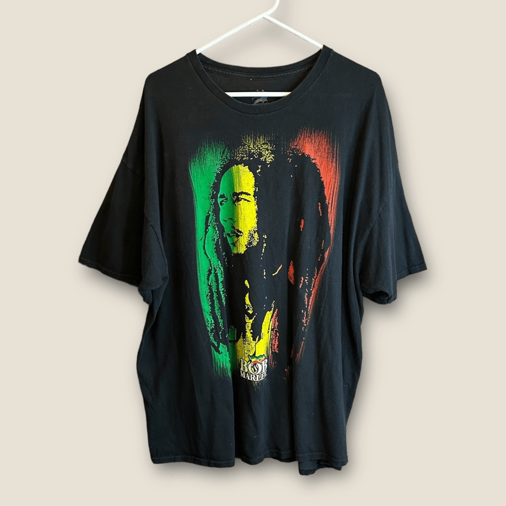 Vintage XL Zion Rootwear Bob Marley Jamaican Flag Colors Black T