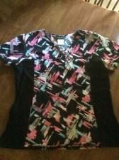 Ladies Cherokee Scrub Top Multi Color V-Neck Size M Gently Used