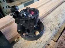 Pompe direction assistée Renault AVANTIME