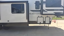 2026 East to West Blackthorn 3865FLR