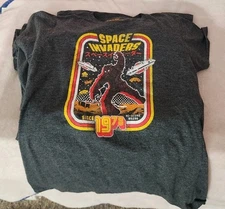 RARE GEEK FUEL EXCLUSIVE 2017 SPACE INVADERS VIDEO GAME T-SHIRT W-[L] COTTON