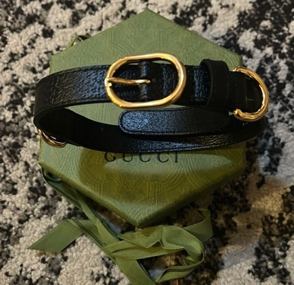 Gucci Pet Leather Collar Size S
Opens in a new window or tab