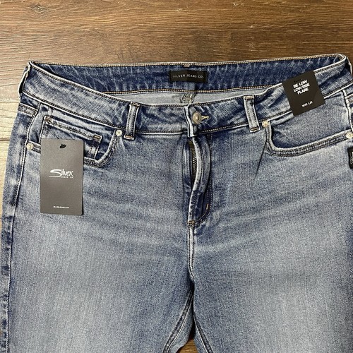 Silver Jeans Women 31x31 Blue Be Low Rise Flare Boot Cut Medium Wash Indigo NWT - Picture 2 of 13