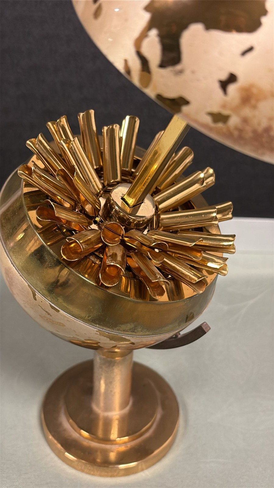 VINTAGE MID 1900'S FLOWERY GLOBE SHAPED BRASS CIGARETTE HOLDER