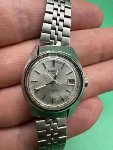 Vintage Seiko 17 Jewel Automatic Watch With Original Band/Works/Needs Crystal
