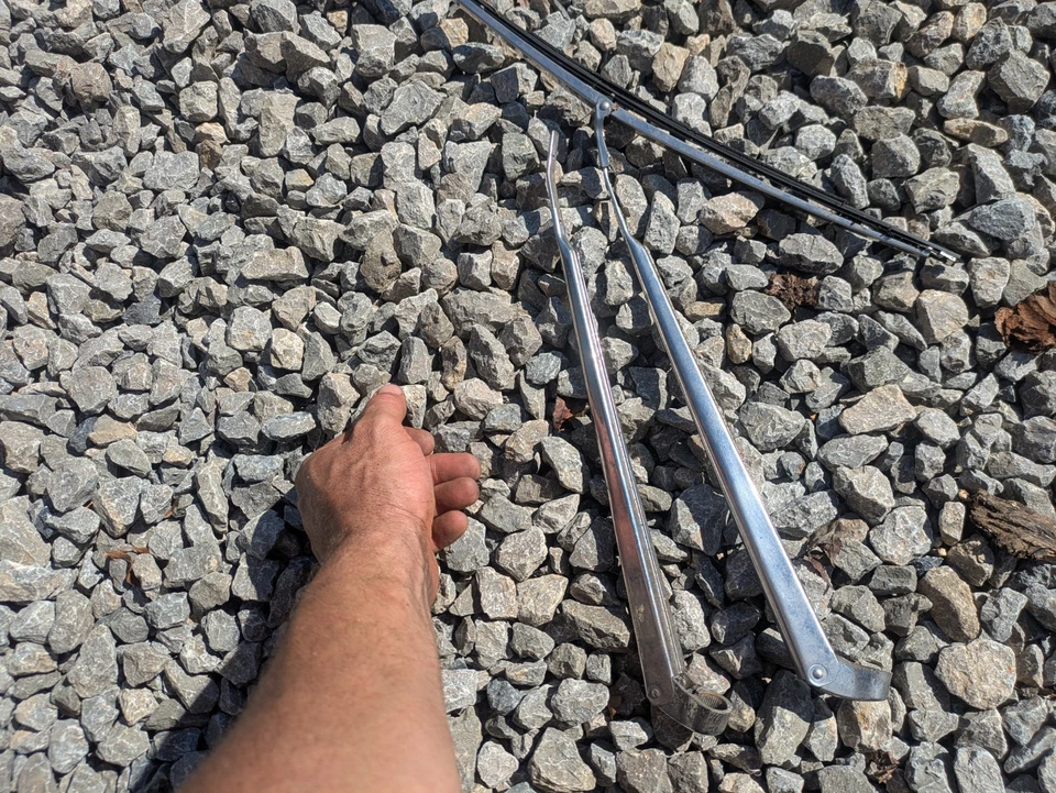 Brazos limpiaparabrisas Ford Thunderbird 1964 1965 1966 Foto 2 de 3