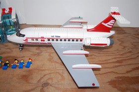 LEGO City Airport 7894 Used Retired incomplete W/ 2 Manuals