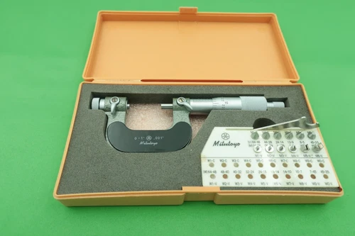 Mitutoyo 126-137 Thread Micrometer 0-1" .001" with Set of 12 Anvils 126-901