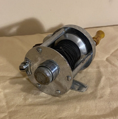 Vintage Pflueger Skilkast No 1953 Baitcasting Level Wind Reel au