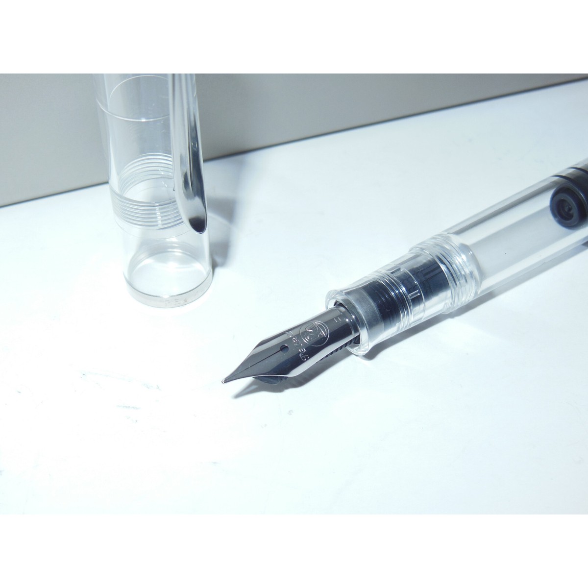 New Pelikan Classic M205 Demonstrator Clear/Silver Fountain Pen