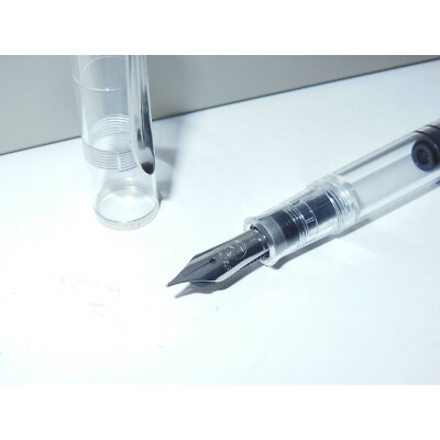 New Pelikan Classic M205 Demonstrator Clear/Silver Fountain Pen