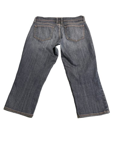 Old Navy Capri Jeans Womens Size 6 Cropped Medium Wash Denim Pants Straight - Picture 8 of 9