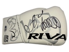 OLEKSANDR USYK SIGNED WHITE RIVAL BOXING GLOVE UNDISPUTED (ACG CERT AG18888)